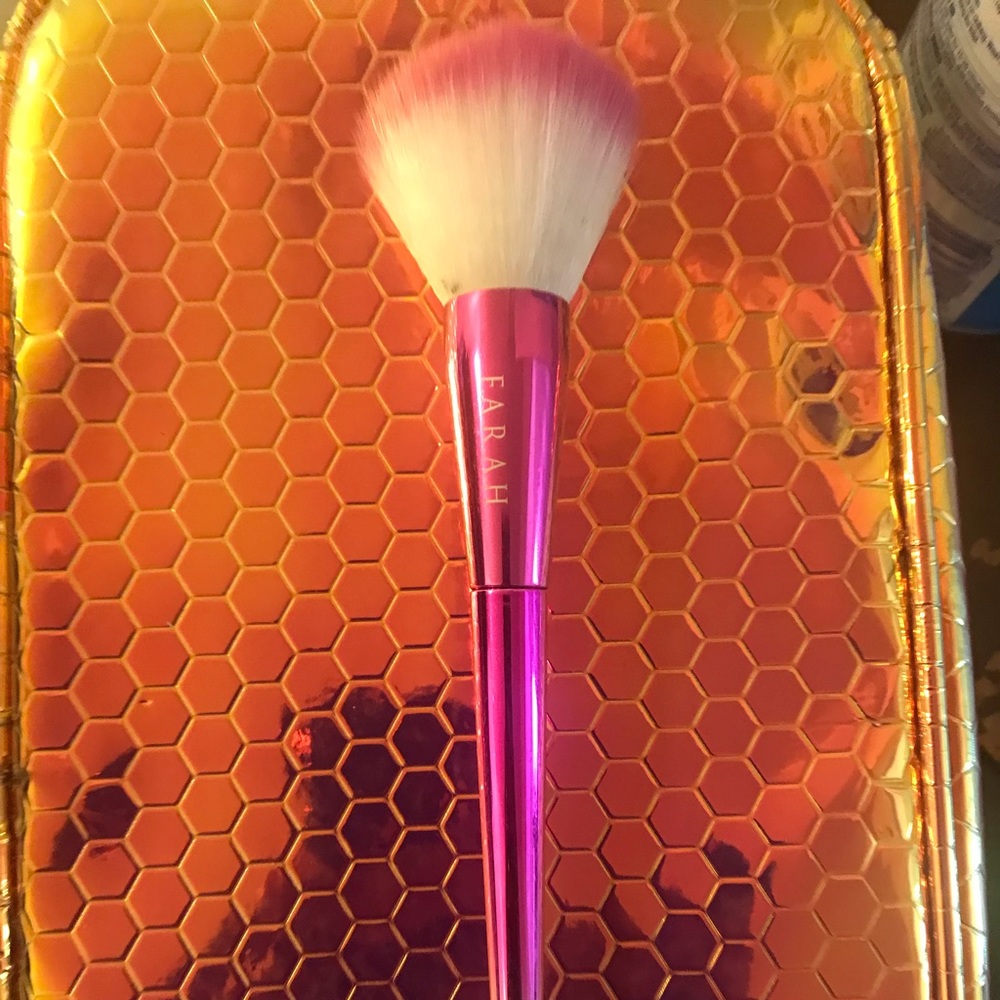 Makeup Brushes - Picture 5 of 7